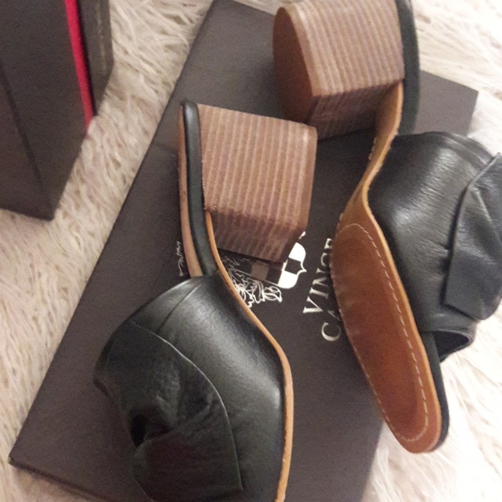 Shoes - Picture 4 of 6